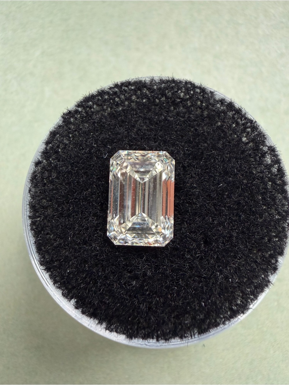 Lab-Grown Emerald Cut Diamond 2.50ct - IGI certified